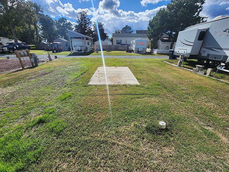 2nd image of 3192 Ridge Rd