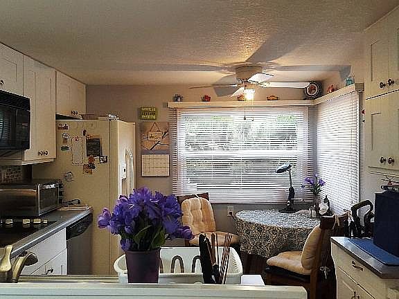 3rd image of 216 Rogers Ct