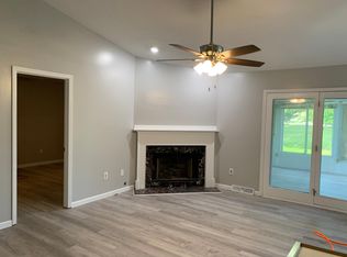 2314 Flaxen Mill Ct, Springfield, IL 62704