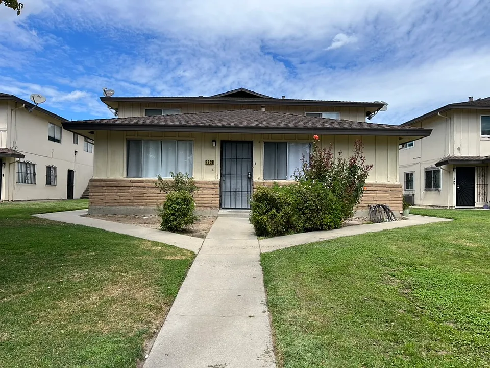 2939 Monte Diablo Ave #1