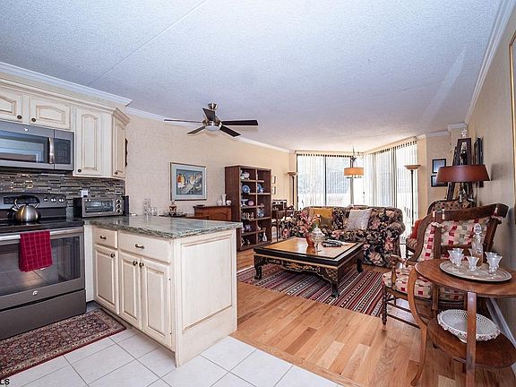 2nd image of 935 Ocean Ave APT 222