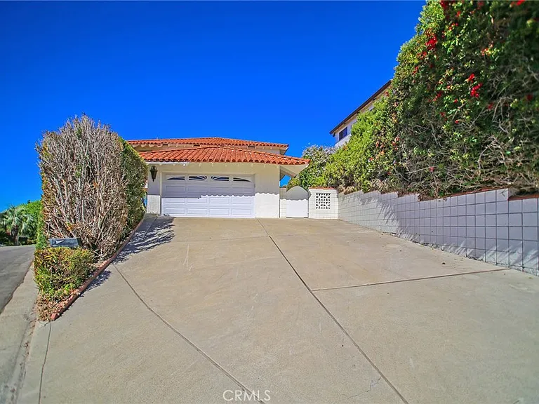 308 E Avenida Cordoba — Photo 5