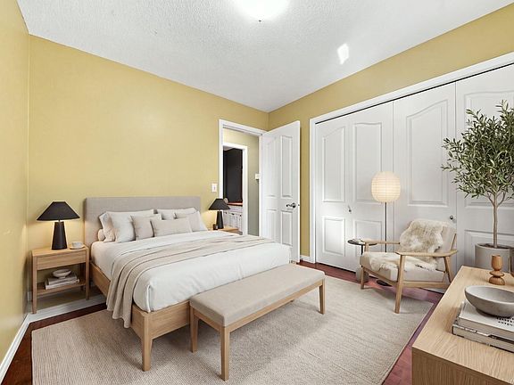 4th image of 256 King Rd