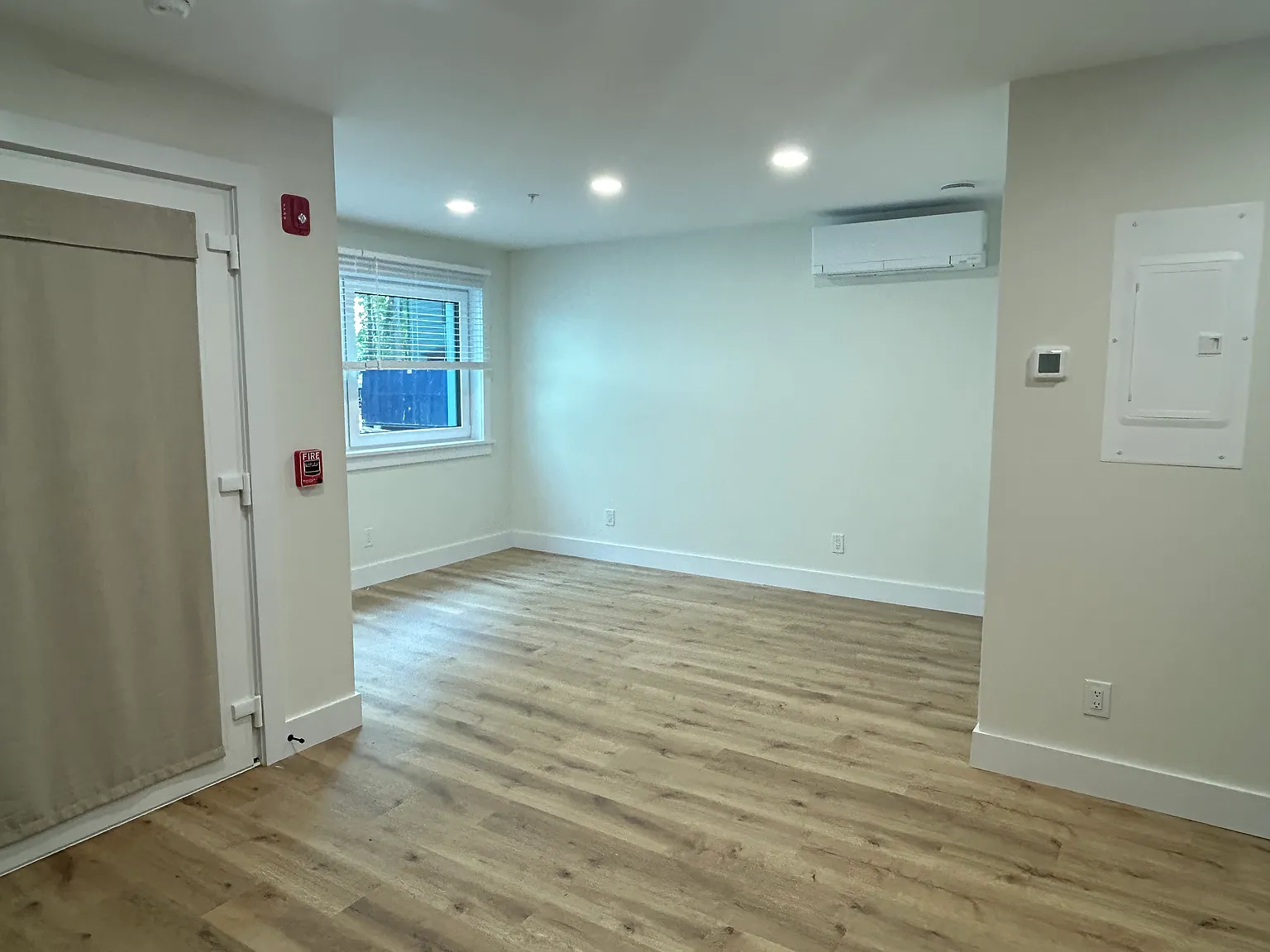 Studio, 483 sqft, $1,700 — Photo 3