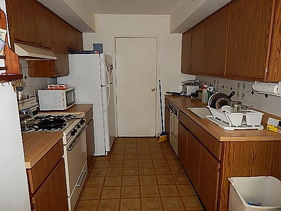 4th image of 170A Pierce St