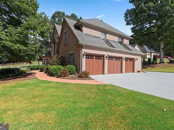 3rd image of 1720 Monarch Ct