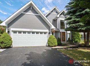 1727 Victor Ter, Gurnee, IL 60031