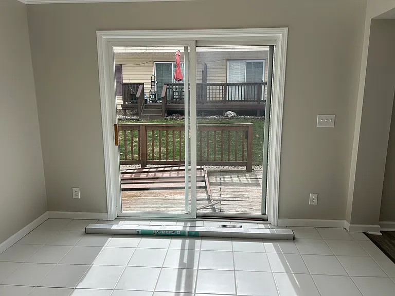 dinning room and patio door