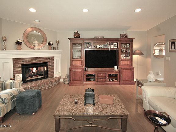 5th image of 32 Cameron Court