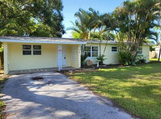 708 Brack Rd, Fort Pierce, FL 34982