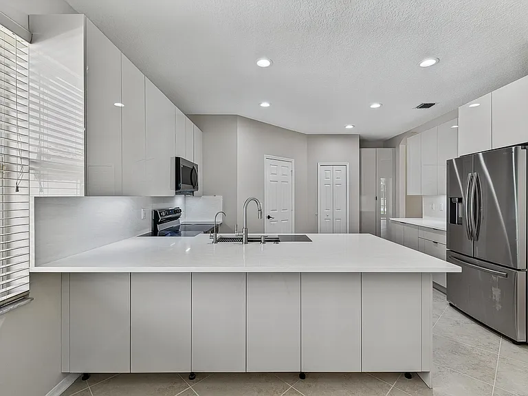 12325 Cascades Pointe Dr — Photo 22