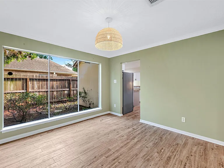 10735 Kitty Brook Dr — Photo 8