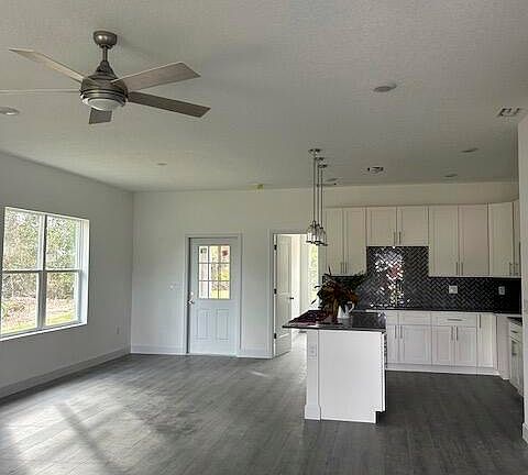 3rd image of 2080 5th Ave