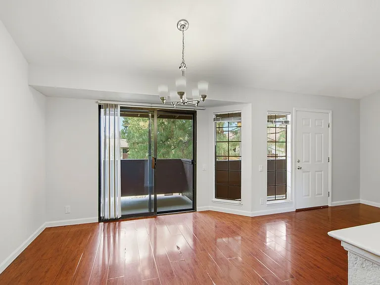 479 Costa Mesa Ter #F — Photo 15
