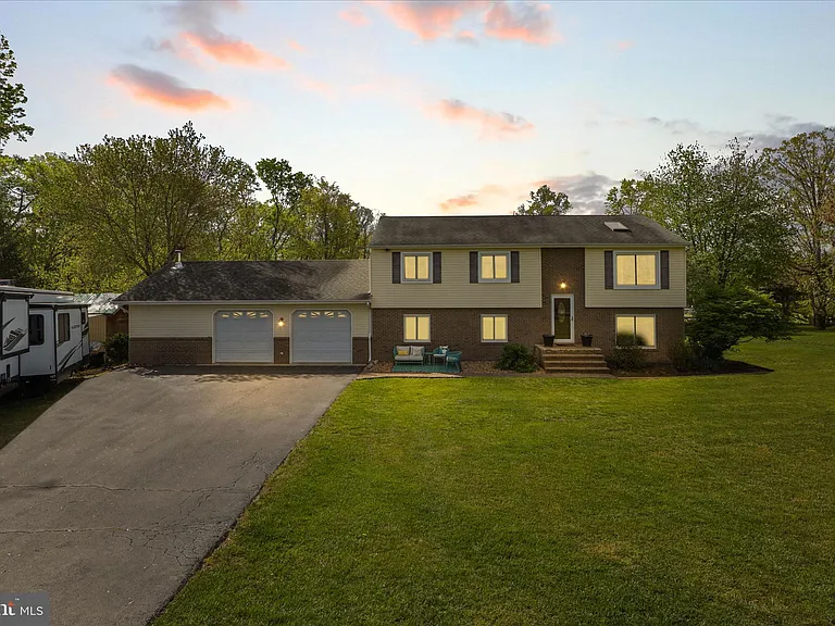 7264 Twilight Ct — Photo 20