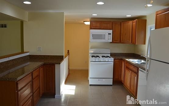 2nd image of 34 Myrick Ave
