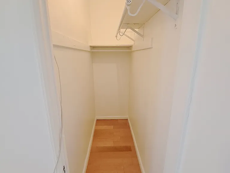 839 Parkman Ave — Photo 16