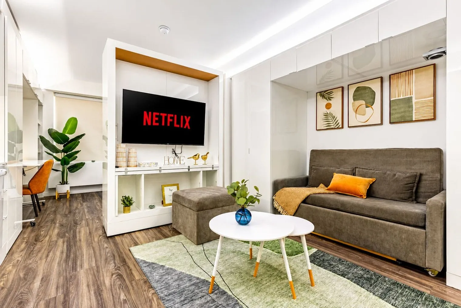 1 bed, 1.0 bath, $2,086 — Photo 1