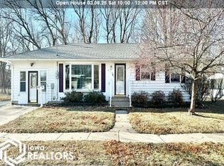 613 S 11th St, Clear Lake, IA 50428