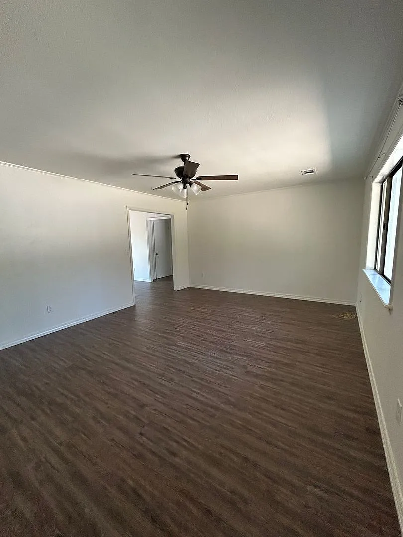 3120 SR 27 — Photo 2