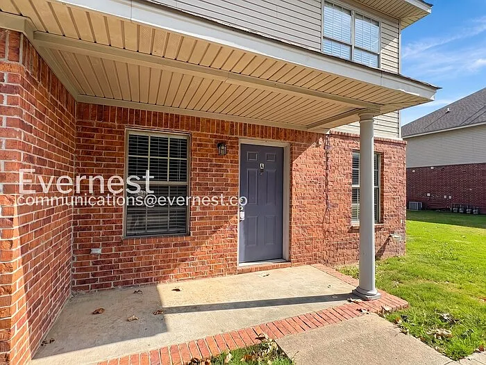 2 bed, 2.0 bath, 1100 sqft, $1,095 — Photo 2