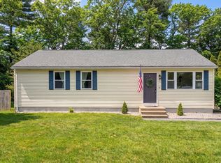 4 French River Cir, Oxford, MA 01540