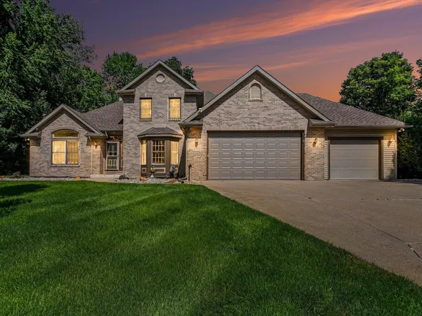 53660 Forest Lakes Dr, Middlebury, IN 46540