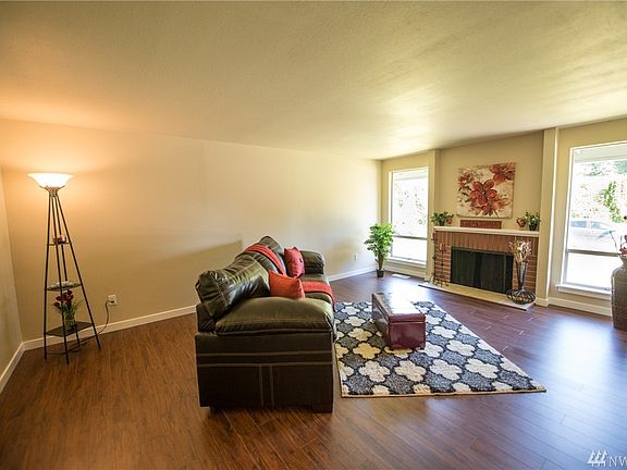 2nd image of 2325 Ponderosa Dr SE
