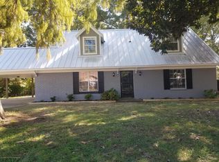 6811 River Birch Rd, Walls, MS 38680