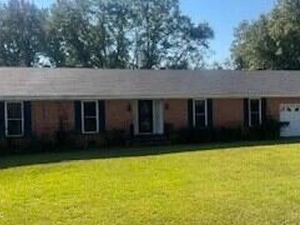 681 W Monroe St, Grenada, MS 38901