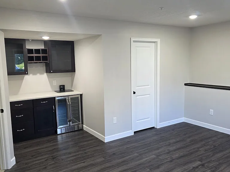 Lower Level bedroom / rec room