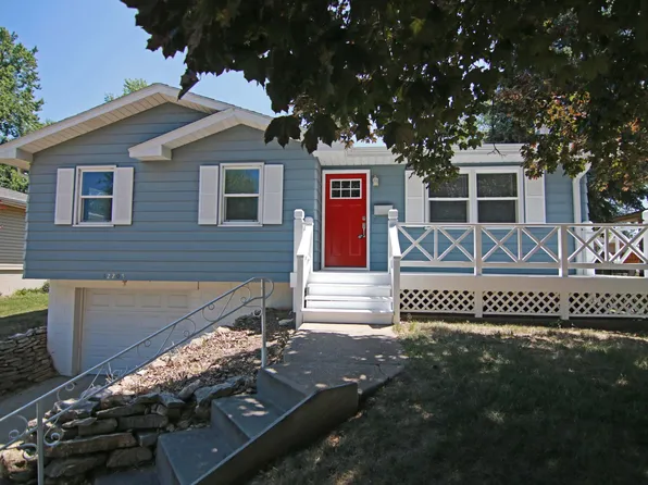 12205 N St, Omaha, NE 68137