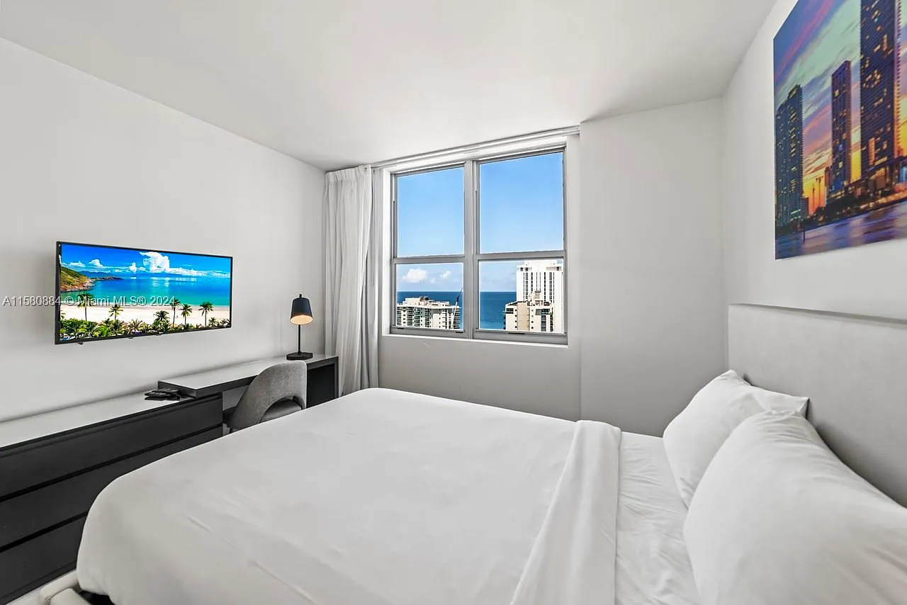 4010 South Ocean Condo — Photo 4