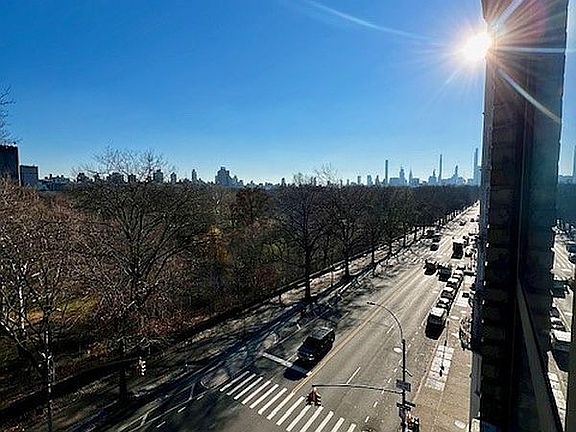 2nd image of 420 Central Park W APT 6K