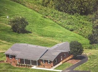 1297 Mount Hebron Rd, Lancaster, KY 40444