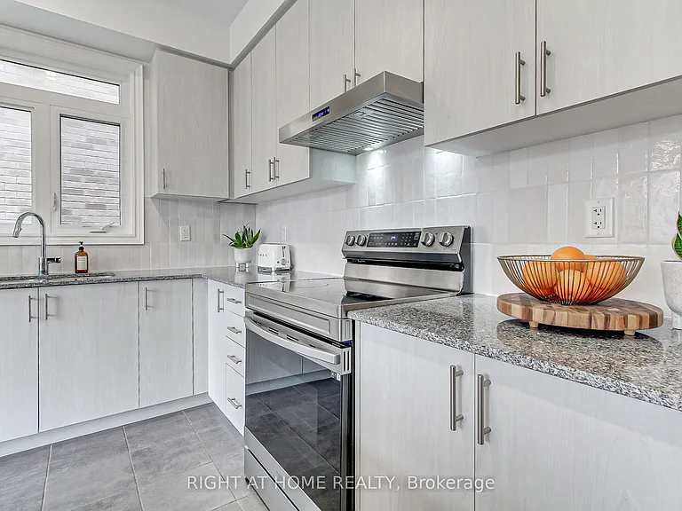 29 Pear Blossom Way — Photo 8