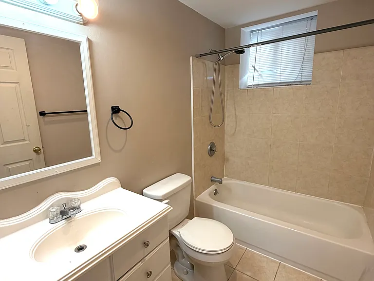 112 Tennyson Ave — Photo 35