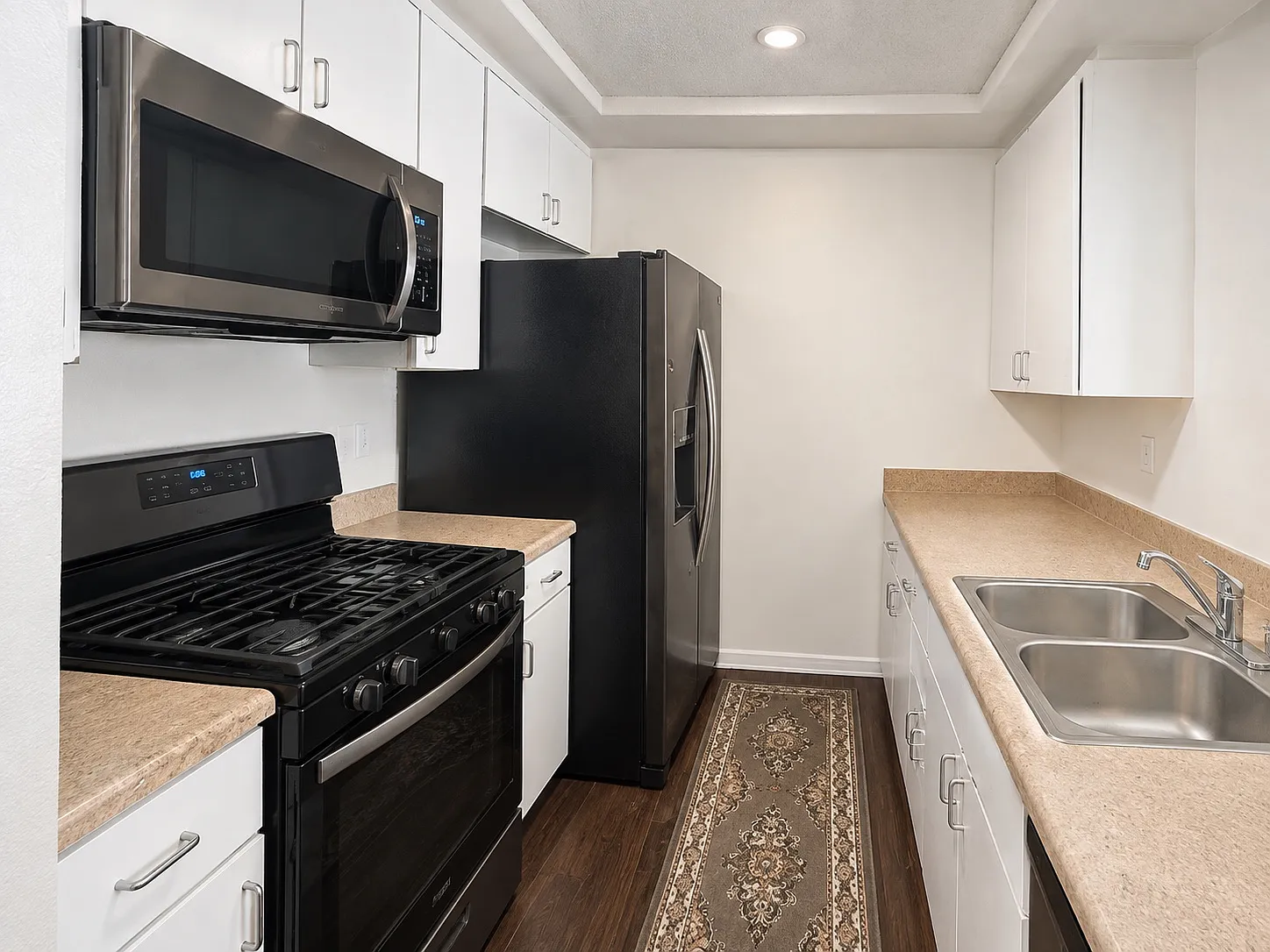 2 bed, 862 sqft, $2,800 — Photo 4