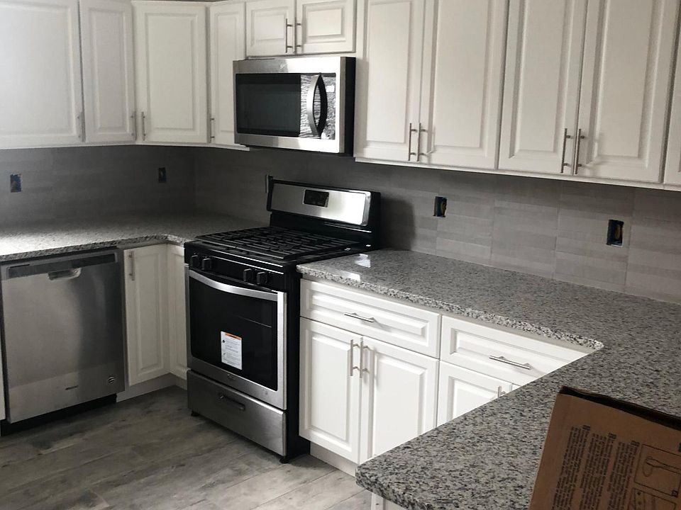 1st image of 5714 Woodcrest Ave