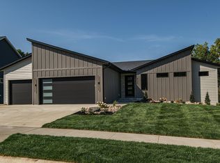 4175 Cassidy Ridge Dr NE, Rochester, MN 55906