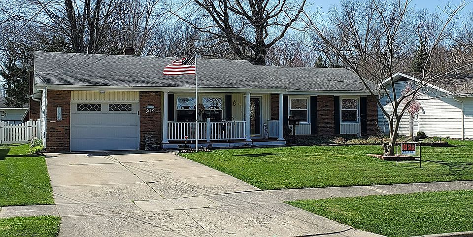1st image of 686 Robin Dr