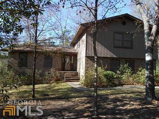 2nd image of 403 Heritage Dr