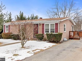 335 Lincolnway Dr, York, PA 17408