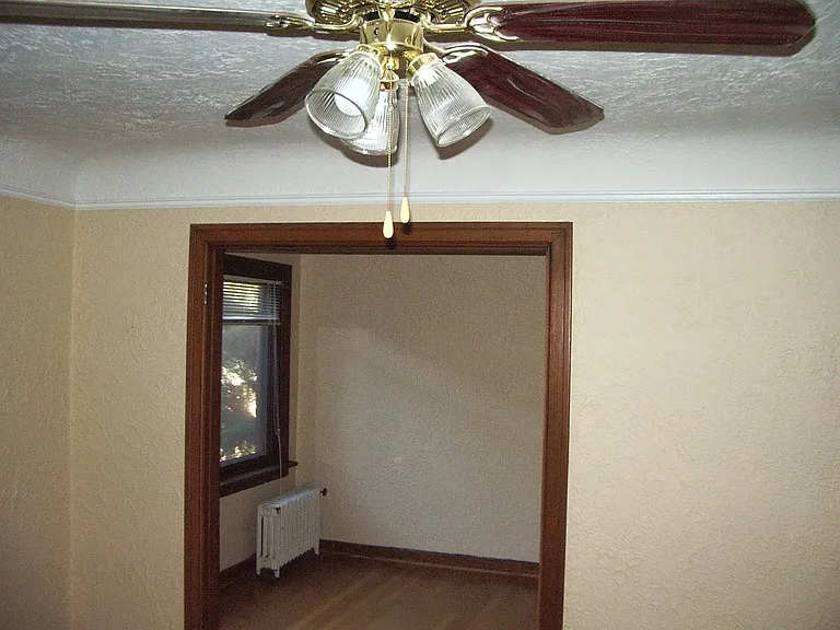 221 W Mercer St — Photo 25