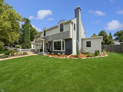 1614 10th St S, Fargo, ND, 58103