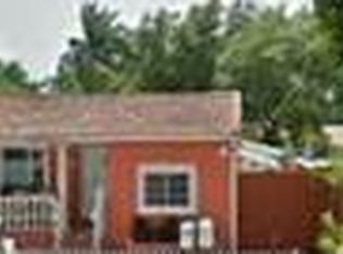 1880 NW 16th St, Miami, FL 33125