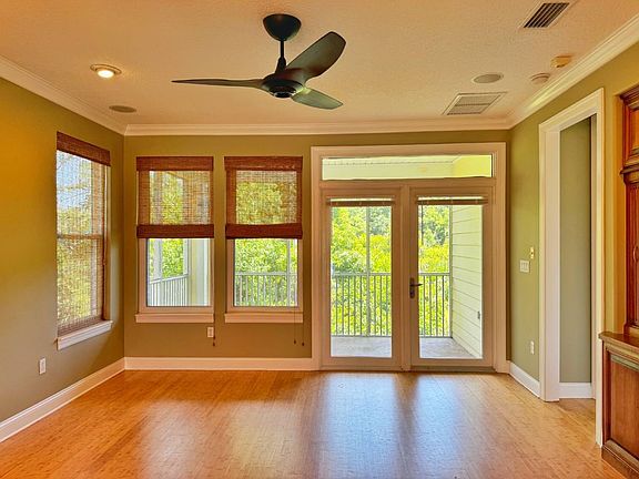 4th image of 113 Sunset Cir S