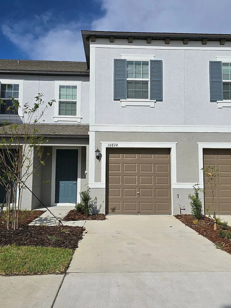 Brand New Townhome with Golf Course Views! — Photo 1