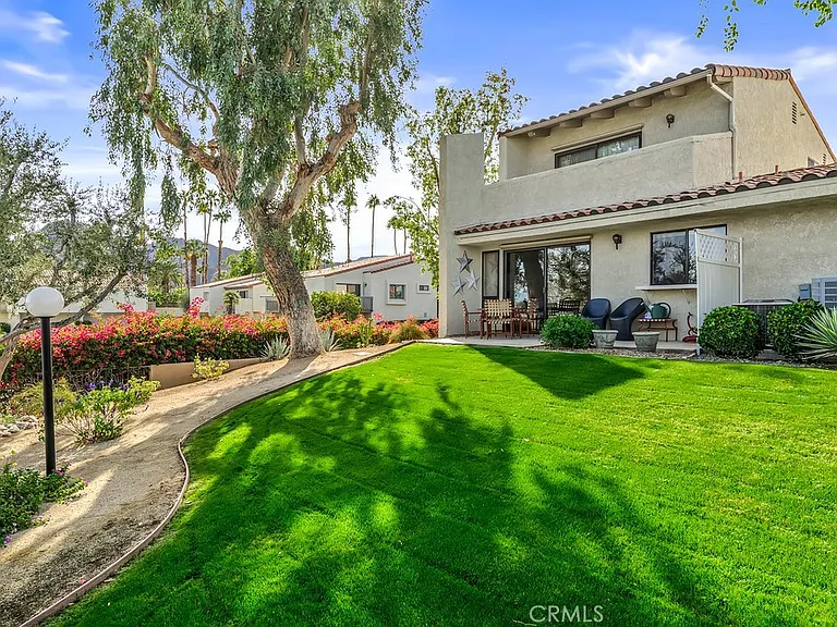 45436 Driftwood Dr — Photo 1
