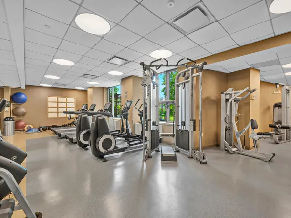 455 Main Street image 8 of 11